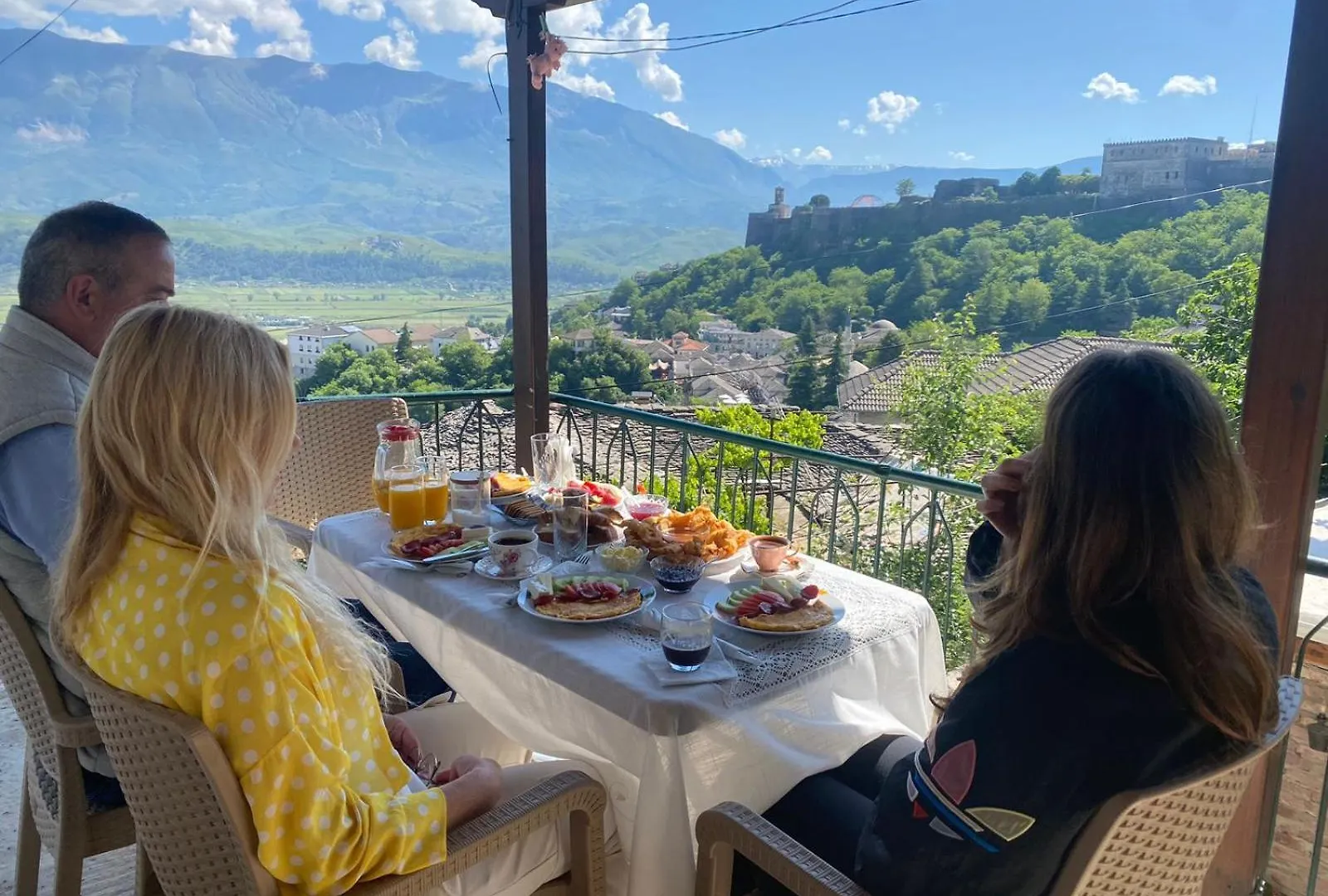 Doda Guest House Gjirokastër